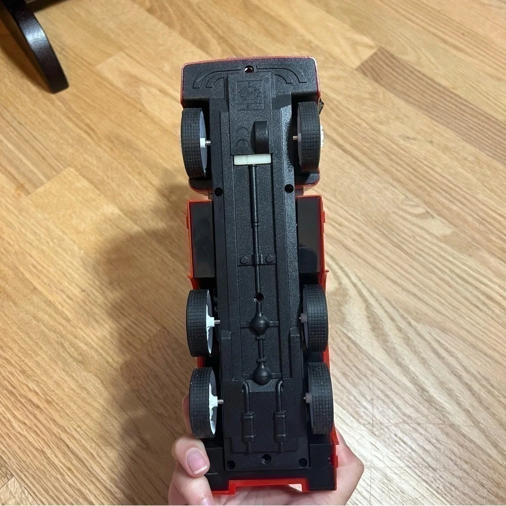 Fire Truck Toy Makes Noise Sirens Movable Ladder Extending Red Kids